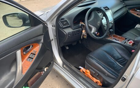 Toyota Camry, 2008 год, 750 000 рублей, 8 фотография