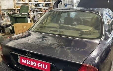 Hyundai Sonata III рестайлинг, 1998 год, 135 000 рублей, 4 фотография