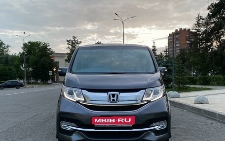 Honda Stepwgn IV, 2016 год, 2 200 000 рублей, 2 фотография