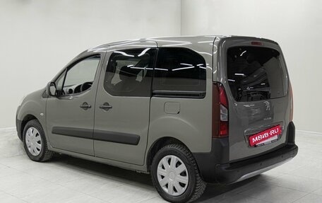 Peugeot Partner II рестайлинг 2, 2012 год, 855 000 рублей, 6 фотография