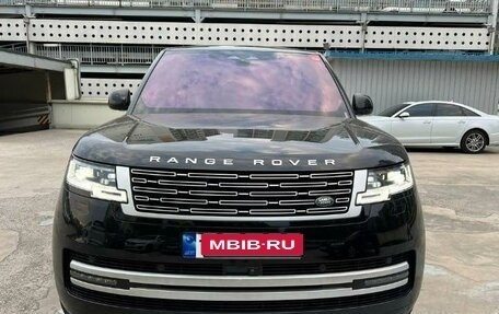 Land Rover Range Rover IV рестайлинг, 2022 год, 24 000 000 рублей, 3 фотография