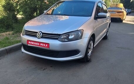 Volkswagen Polo VI (EU Market), 2012 год, 480 000 рублей, 2 фотография