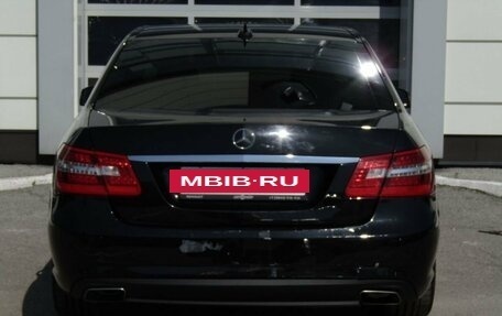 Mercedes-Benz E-Класс, 2011 год, 1 500 000 рублей, 6 фотография