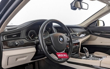 BMW 7 серия, 2014 год, 3 695 000 рублей, 16 фотография