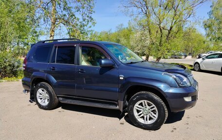 Toyota Land Cruiser Prado 120 рестайлинг, 2004 год, 1 550 000 рублей, 3 фотография