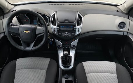 Chevrolet Cruze II, 2013 год, 919 000 рублей, 8 фотография