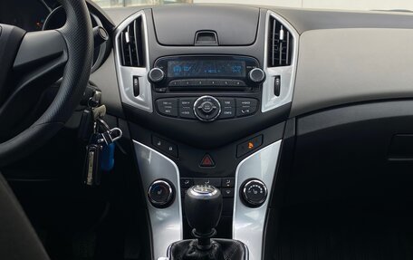Chevrolet Cruze II, 2013 год, 919 000 рублей, 9 фотография