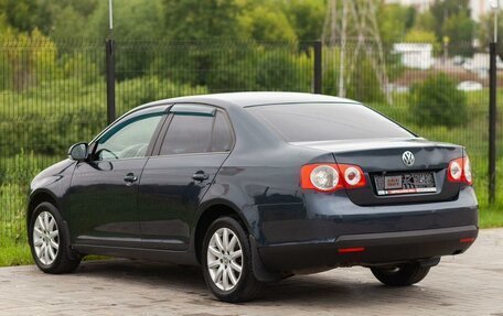 Volkswagen Jetta VI, 2008 год, 710 000 рублей, 8 фотография