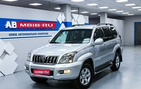 Toyota Land Cruiser Prado 120 рестайлинг, 2004 год, 2 298 000 рублей, 1 фотография