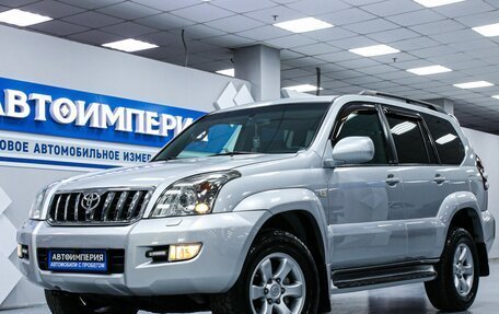 Toyota Land Cruiser Prado 120 рестайлинг, 2004 год, 2 298 000 рублей, 2 фотография