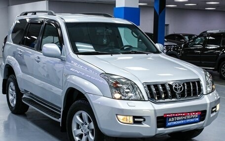 Toyota Land Cruiser Prado 120 рестайлинг, 2004 год, 2 298 000 рублей, 6 фотография