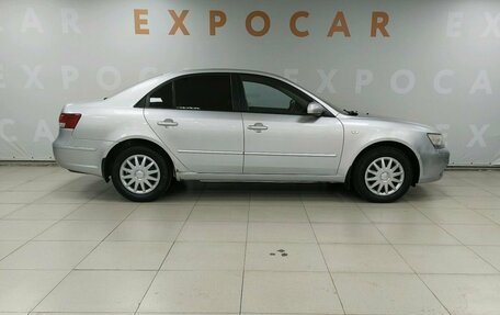 Hyundai Sonata VI, 2010 год, 870 000 рублей, 4 фотография