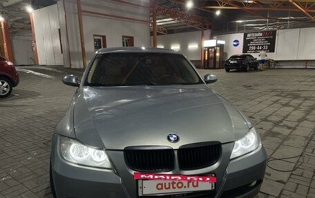 BMW 3 серия, 2005 год, 950 000 рублей, 2 фотография