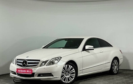Mercedes-Benz E-Класс, 2012 год, 1 820 000 рублей, 1 фотография