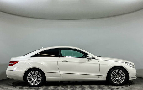 Mercedes-Benz E-Класс, 2012 год, 1 820 000 рублей, 4 фотография