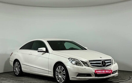 Mercedes-Benz E-Класс, 2012 год, 1 820 000 рублей, 3 фотография