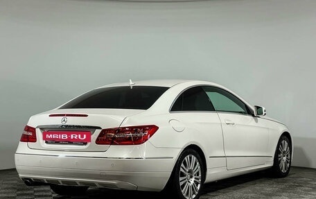 Mercedes-Benz E-Класс, 2012 год, 1 820 000 рублей, 5 фотография