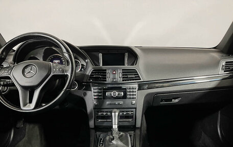 Mercedes-Benz E-Класс, 2012 год, 1 820 000 рублей, 12 фотография