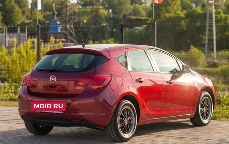 Opel Astra J, 2011 год, 810 000 рублей, 10 фотография