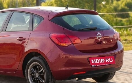 Opel Astra J, 2011 год, 810 000 рублей, 13 фотография