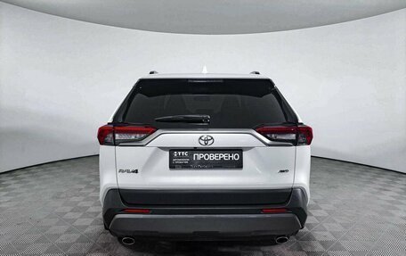 Toyota RAV4, 2021 год, 4 568 000 рублей, 6 фотография