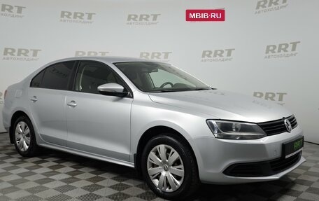 Volkswagen Jetta VI, 2011 год, 889 000 рублей, 3 фотография