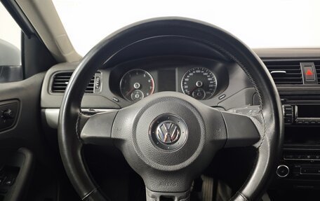 Volkswagen Jetta VI, 2011 год, 889 000 рублей, 11 фотография