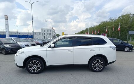 Mitsubishi Outlander III рестайлинг 3, 2014 год, 1 499 000 рублей, 4 фотография