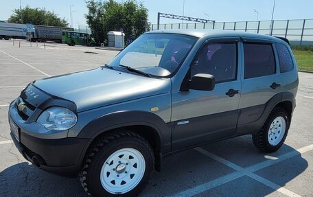 Chevrolet Niva I рестайлинг, 2010 год, 460 000 рублей, 1 фотография