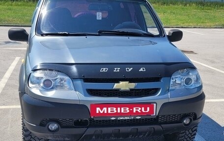 Chevrolet Niva I рестайлинг, 2010 год, 460 000 рублей, 2 фотография