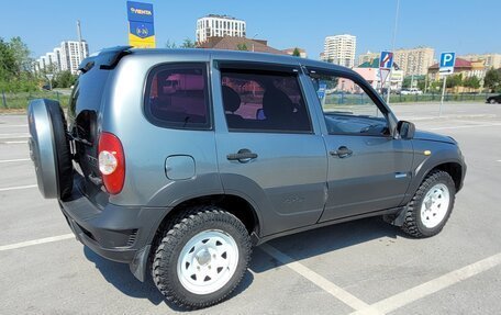 Chevrolet Niva I рестайлинг, 2010 год, 460 000 рублей, 4 фотография