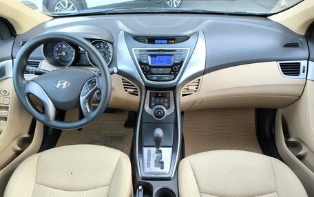 Hyundai Elantra V, 2013 год, 800 000 рублей, 15 фотография