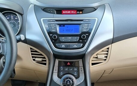 Hyundai Elantra V, 2013 год, 800 000 рублей, 16 фотография