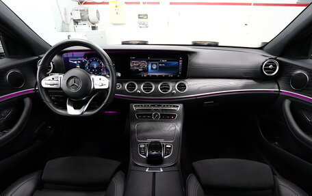 Mercedes-Benz E-Класс, 2020 год, 4 500 000 рублей, 15 фотография