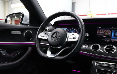 Mercedes-Benz E-Класс, 2020 год, 4 500 000 рублей, 17 фотография