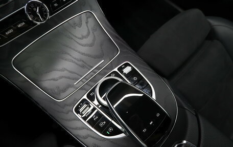 Mercedes-Benz E-Класс, 2020 год, 4 500 000 рублей, 22 фотография