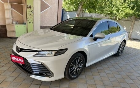 Toyota Camry, 2023 год, 4 200 000 рублей, 14 фотография