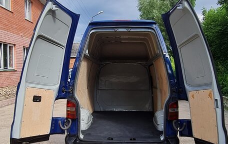 Volkswagen Transporter T5 рестайлинг, 2006 год, 765 000 рублей, 10 фотография