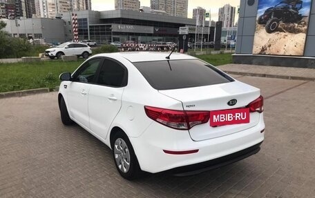 KIA Rio III рестайлинг, 2015 год, 999 000 рублей, 4 фотография