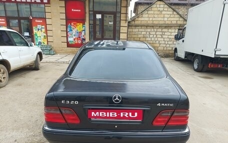 Mercedes-Benz E-Класс, 1999 год, 650 000 рублей, 4 фотография