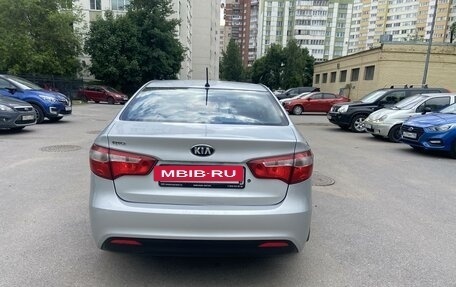 KIA Rio III рестайлинг, 2013 год, 890 000 рублей, 3 фотография