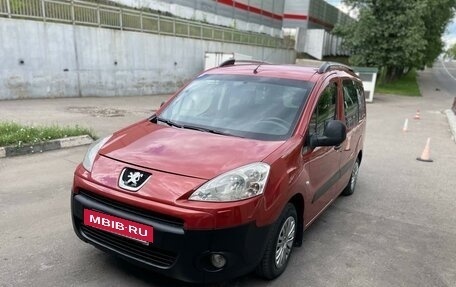 Peugeot Partner II рестайлинг 2, 2009 год, 790 000 рублей, 2 фотография