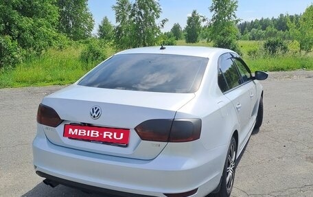 Volkswagen Jetta VI, 2011 год, 825 000 рублей, 5 фотография