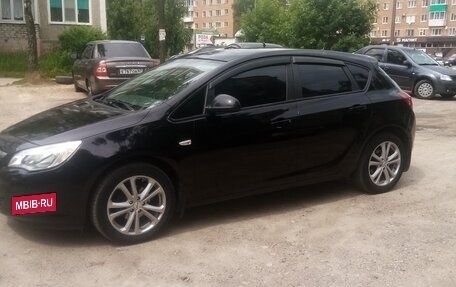 Opel Astra J, 2010 год, 700 000 рублей, 7 фотография