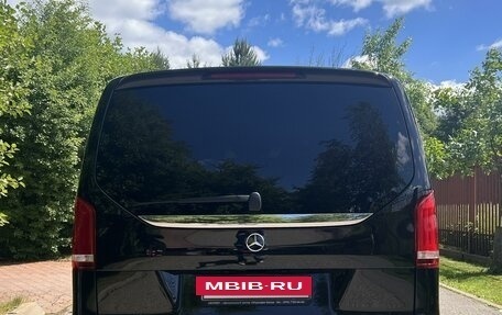 Mercedes-Benz V-Класс, 2021 год, 7 900 000 рублей, 4 фотография