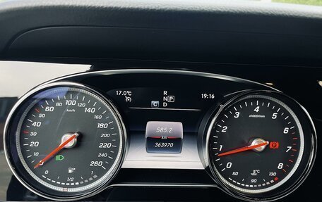 Mercedes-Benz E-Класс, 2019 год, 2 690 000 рублей, 12 фотография