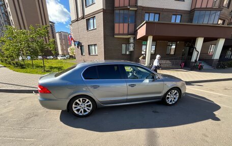 Skoda Superb III рестайлинг, 2012 год, 1 300 000 рублей, 5 фотография