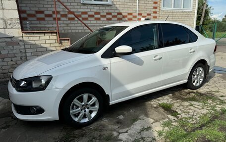 Volkswagen Polo VI (EU Market), 2013 год, 920 000 рублей, 3 фотография