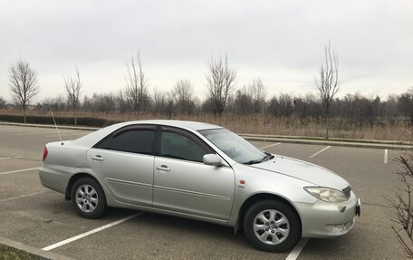 Toyota Camry V40, 2003 год, 670 000 рублей, 2 фотография