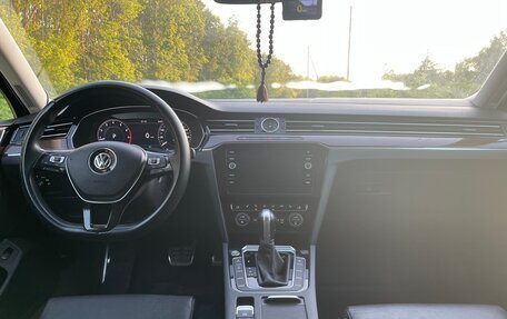 Volkswagen Passat B8 рестайлинг, 2019 год, 2 450 000 рублей, 12 фотография